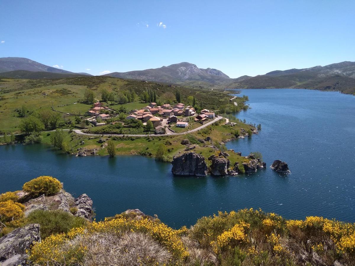 Casa Rural Ruralba Alba De Los Cardanos ภายนอก รูปภาพ